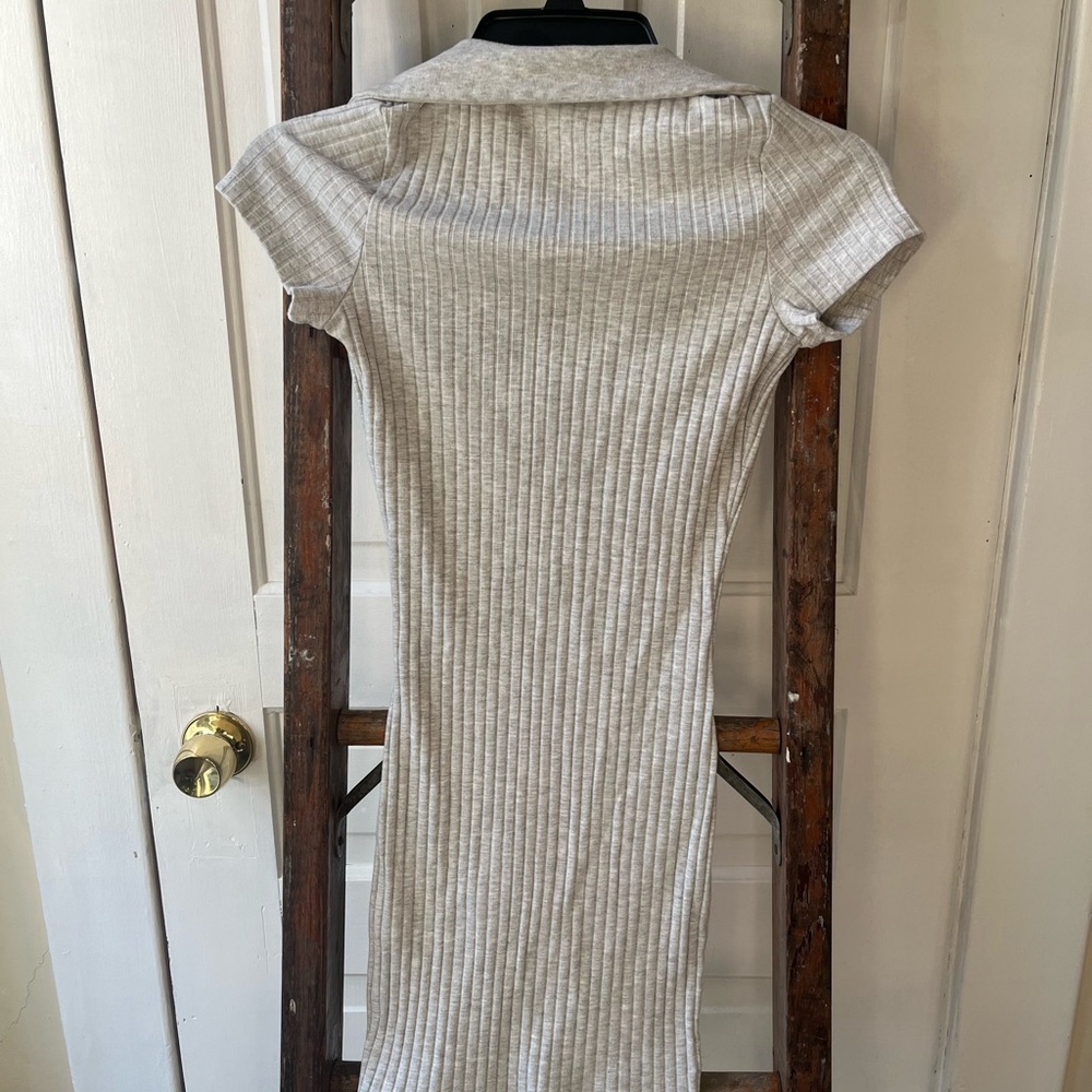 H&M Light Gray Ribbed Dress - Picture 2 of 3